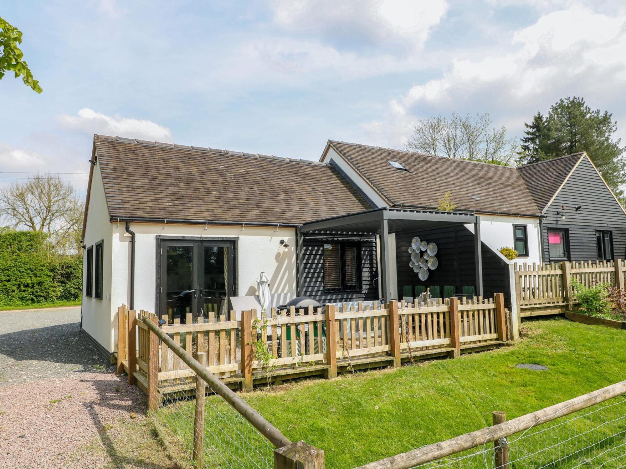 The Wood Shed, Bank Farm * Ashbourne (Derbyshire)